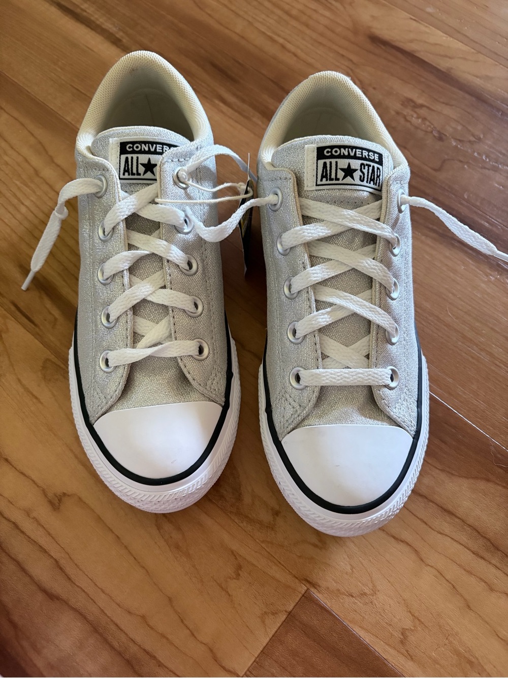 NWT Converse Chuck Taylor All Star Street
Lurex Shine Silver.